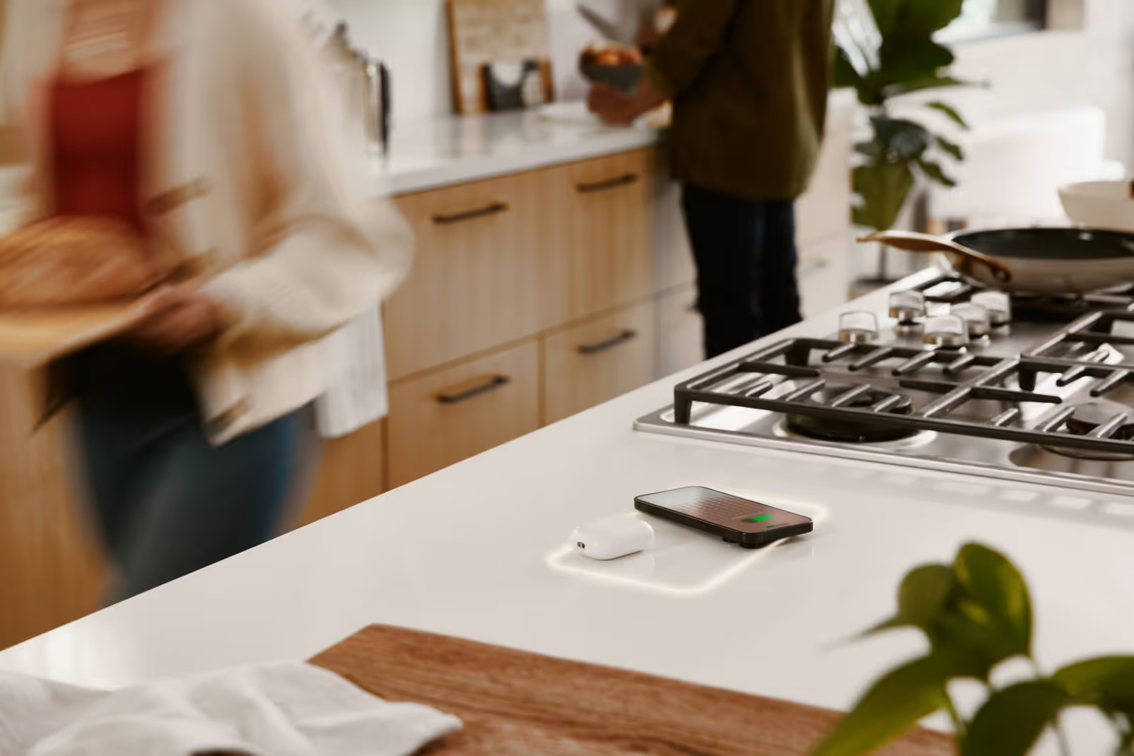 FreePower Wireless Surface Charging Solution