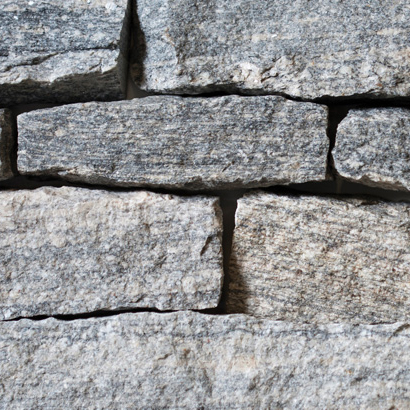 Watch Hill Watch Hill Natural Veneer - Ledge Cut | Granite | Exterior Stone