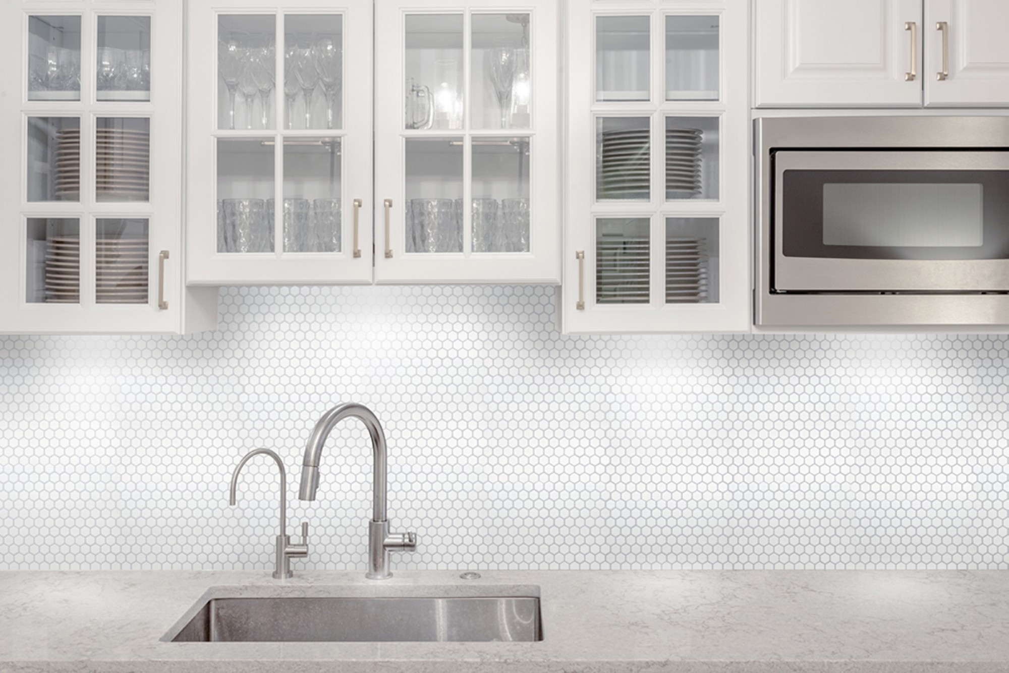 【CLASSICO】 Mezzo Coat White / FLCCDA2U33 Medina One-Handle Pullout Kitchen Faucet – Moen