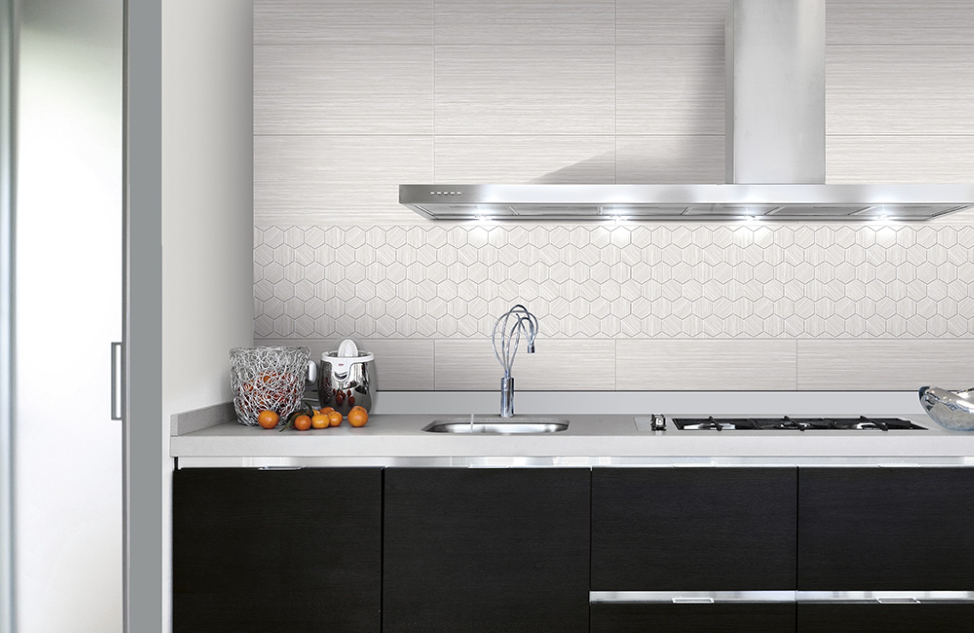 Monviso House Natural Hexagon Mosaic Porcelain Tile | GENROSE