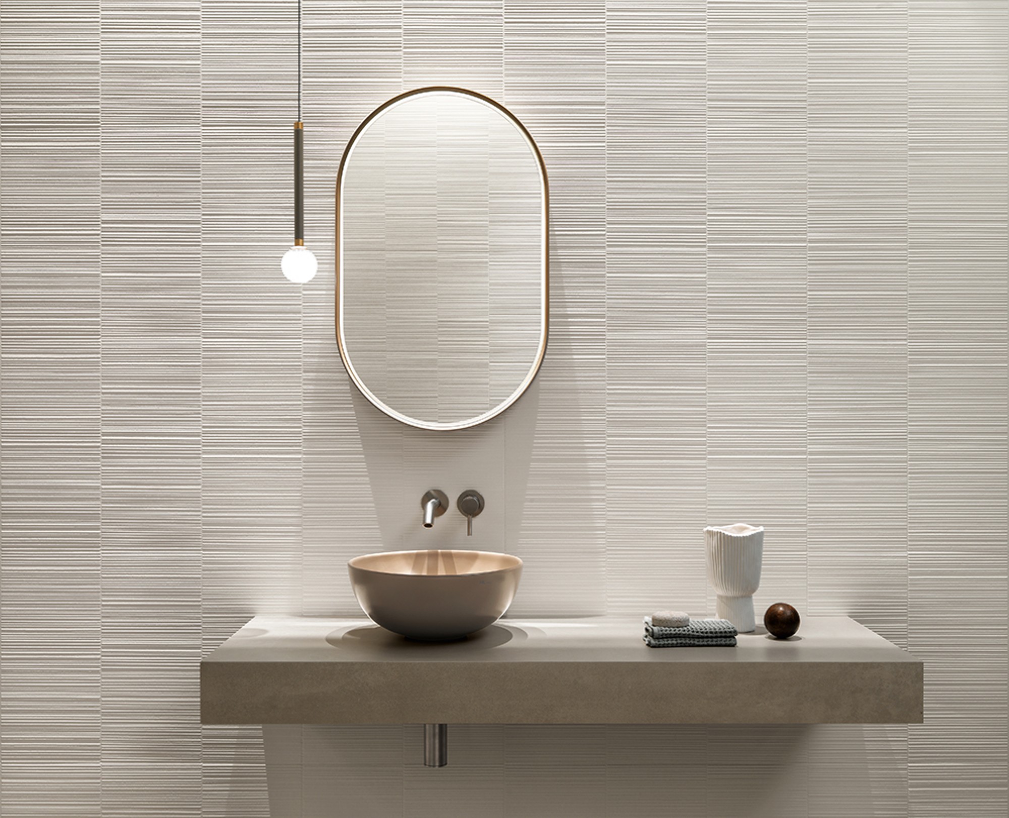 whiterose♡ Staccato White Matte 19.625