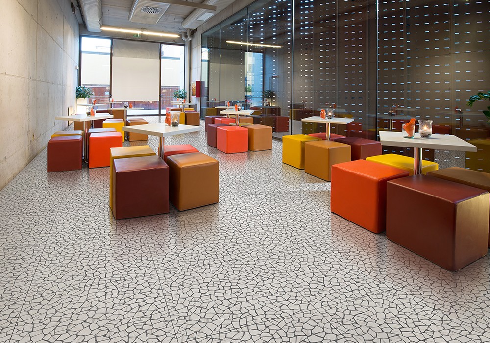 Vicenza White Semi Polished 24"X24 Porcelain Tile | GENROSE