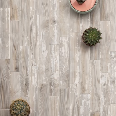 Outlet Link Wood