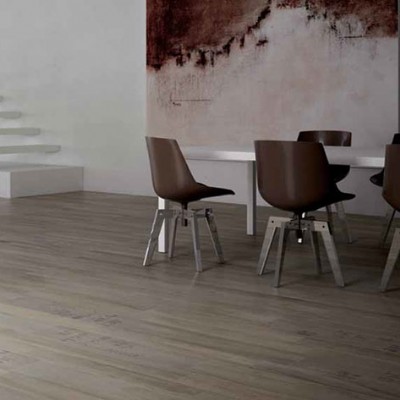 Outlet Madera